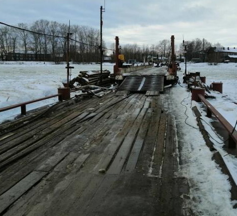 Наплавной мост МПКТ с продольным расположением гондол