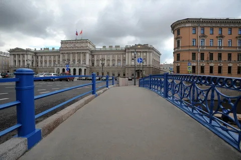 Синий мост (Blue Bridge) вид на Мариинский дворец