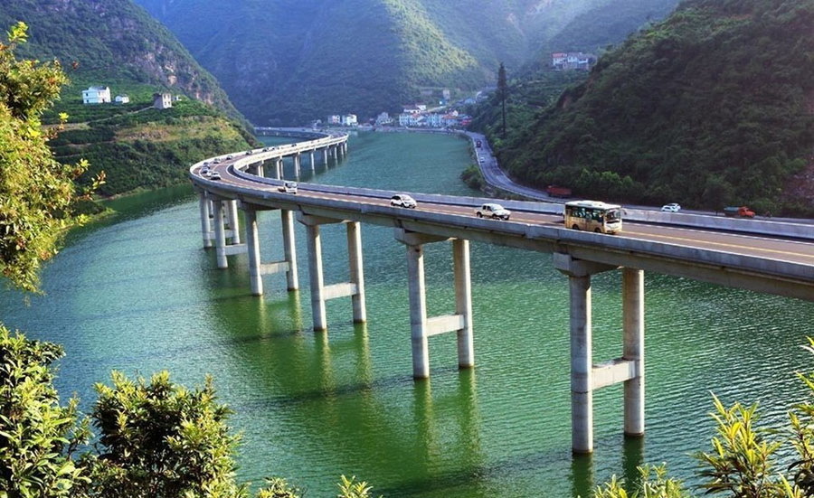 Второй мостовой участок моста "Надводное шоссе" (Bridge Over-Water Highway)