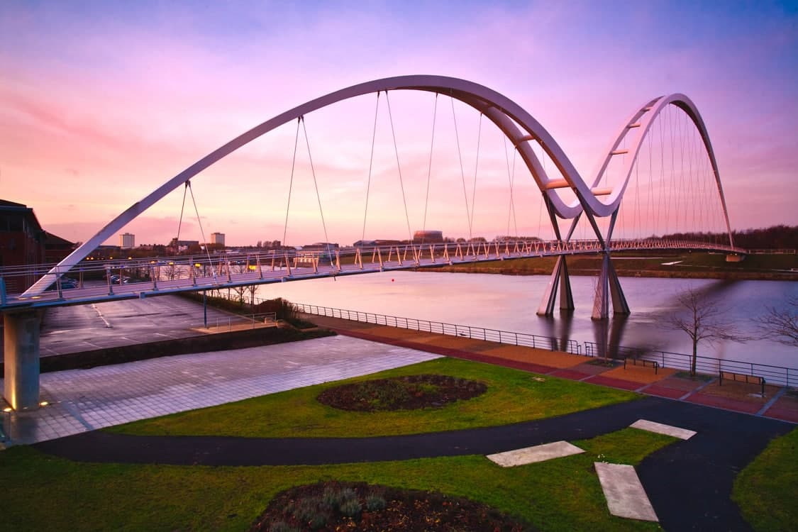 Арочный пешеходно-велосипедный мост "Мост Бесконечности" Infinity Bridge