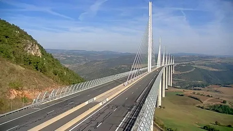 Проезжая часть Виадук Мийо (Viaduc de Millau)