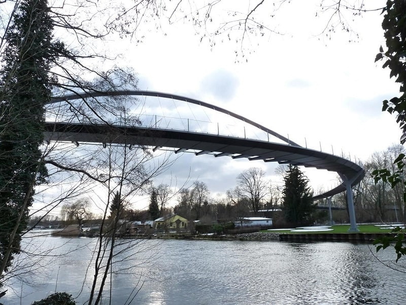 Арочный сталежелезобетонный пешеходно-велосипедный мост "Weinberg Bridge"