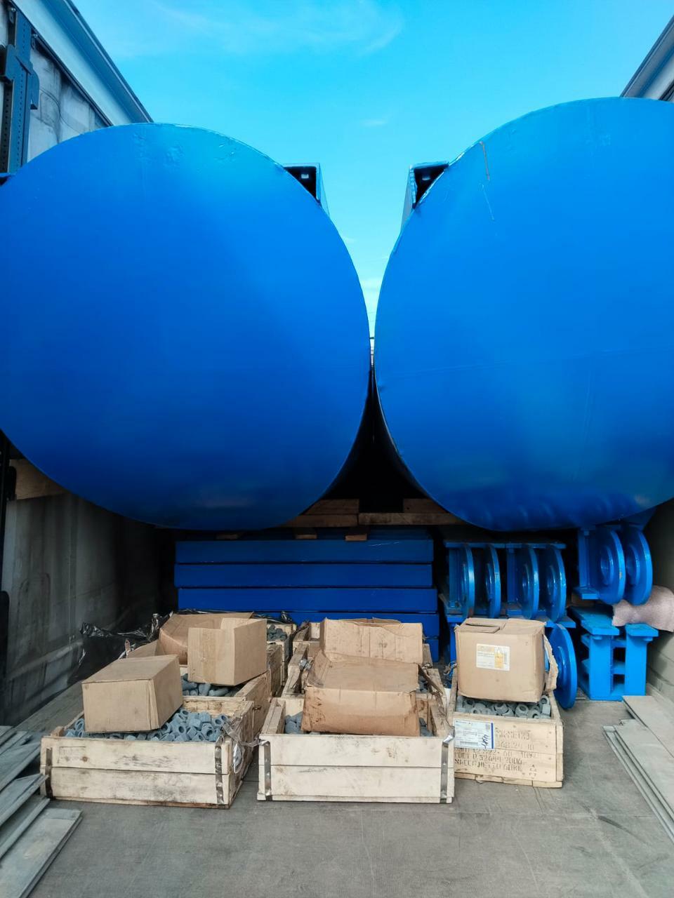 Погрузка комплектующих звена МПКТ-2 в автотранспорт