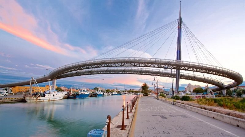 Однопилонный вантовый пешеходный мост "Ponte del Mare"